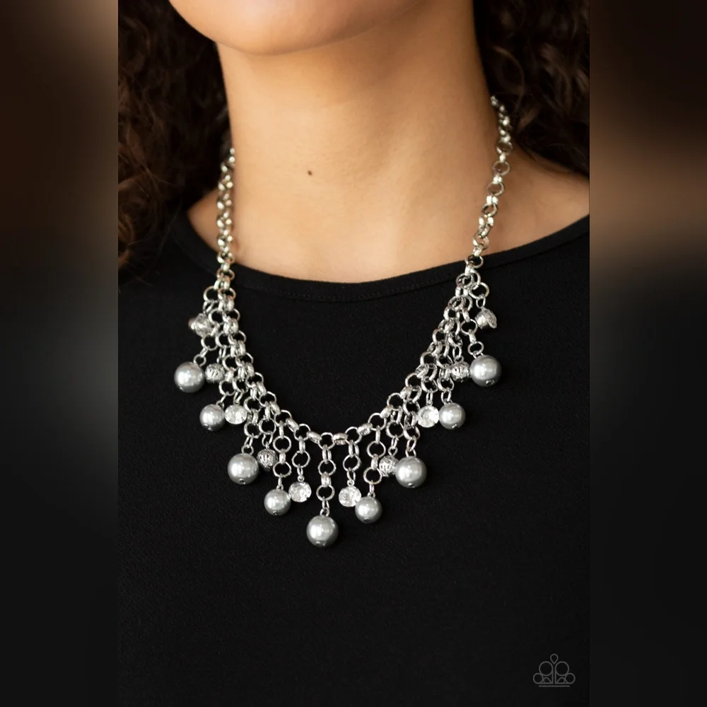 Heir-headed Necklace